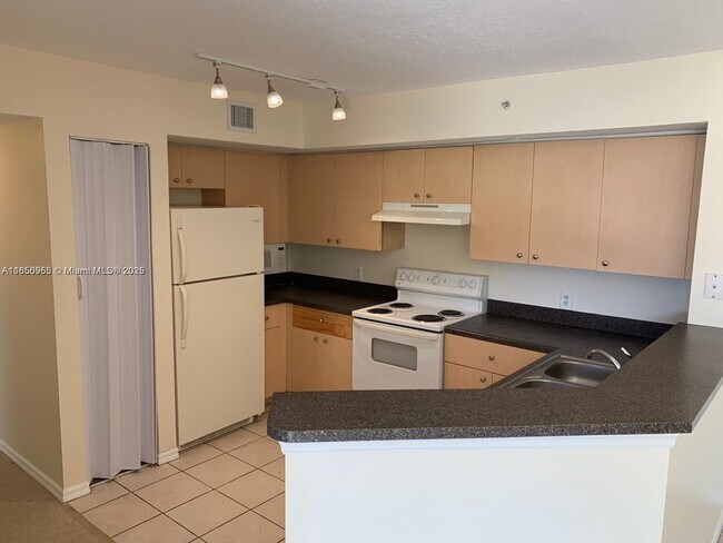 Building Photo - 4041 San Marino Blvd