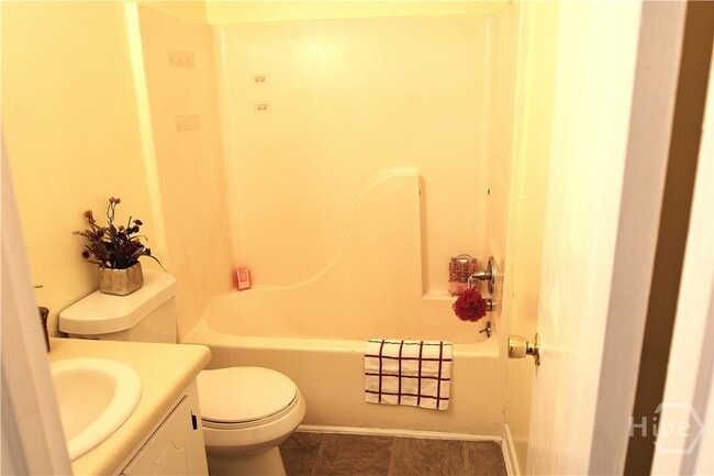 Building Photo - 159 Highland Park Dr