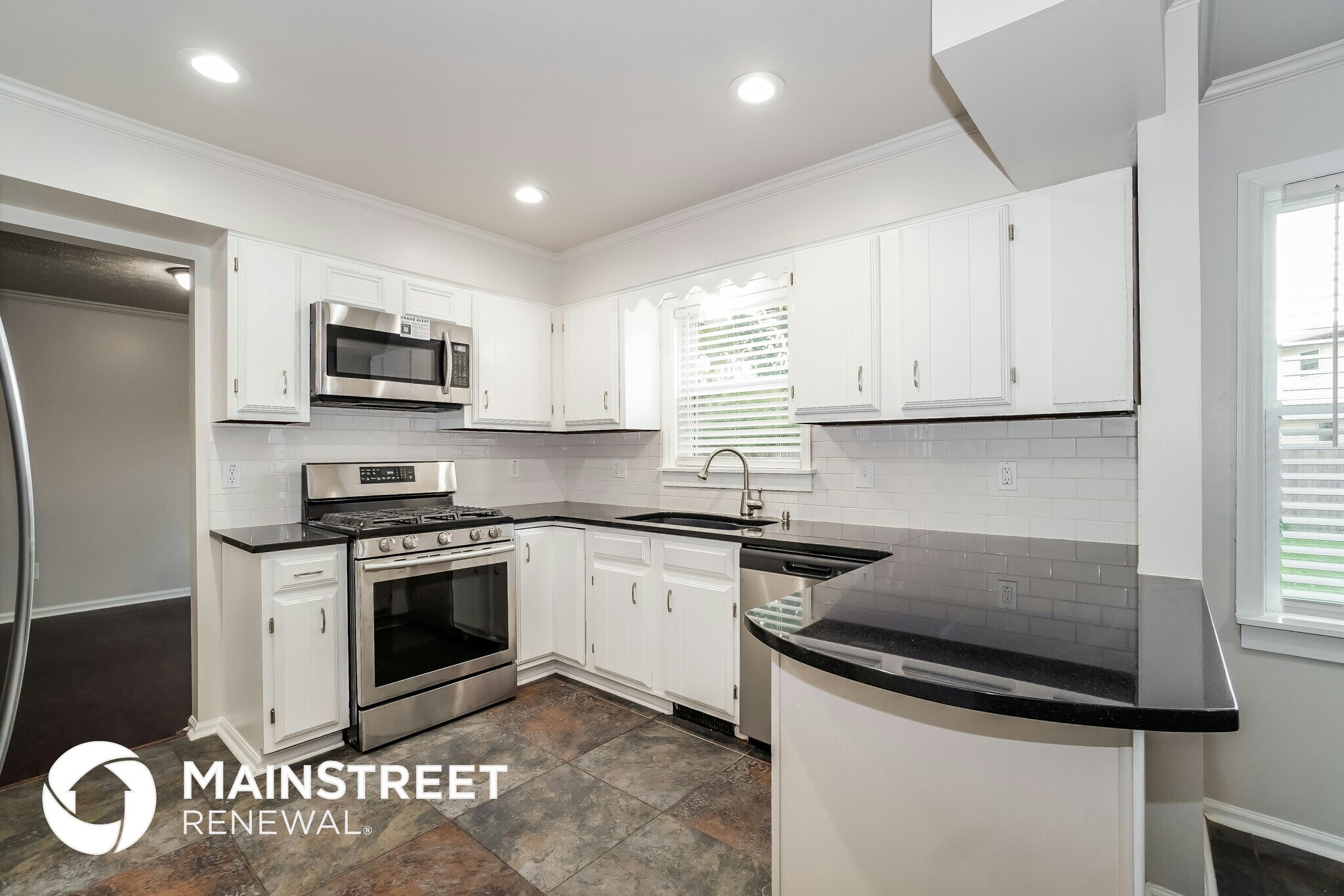 Building Photo - 1881 Faymeadow Ave