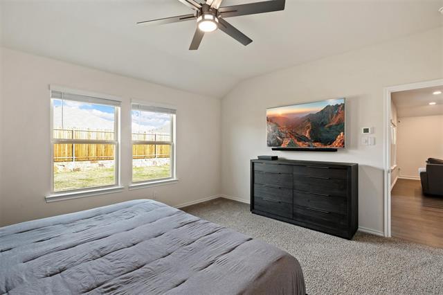 Building Photo - 813 Twin Edge Dr