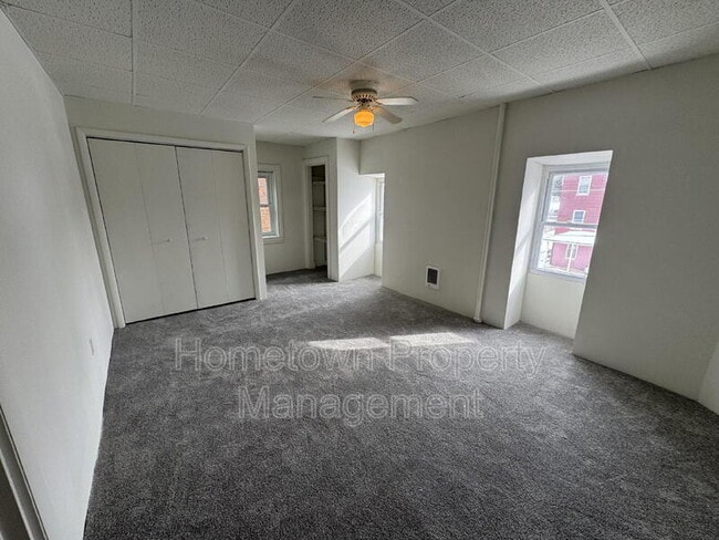 Building Photo - 1109 E Philadelphia St