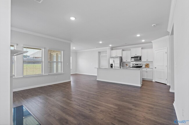 Building Photo - 14255 Leadenhall Ln