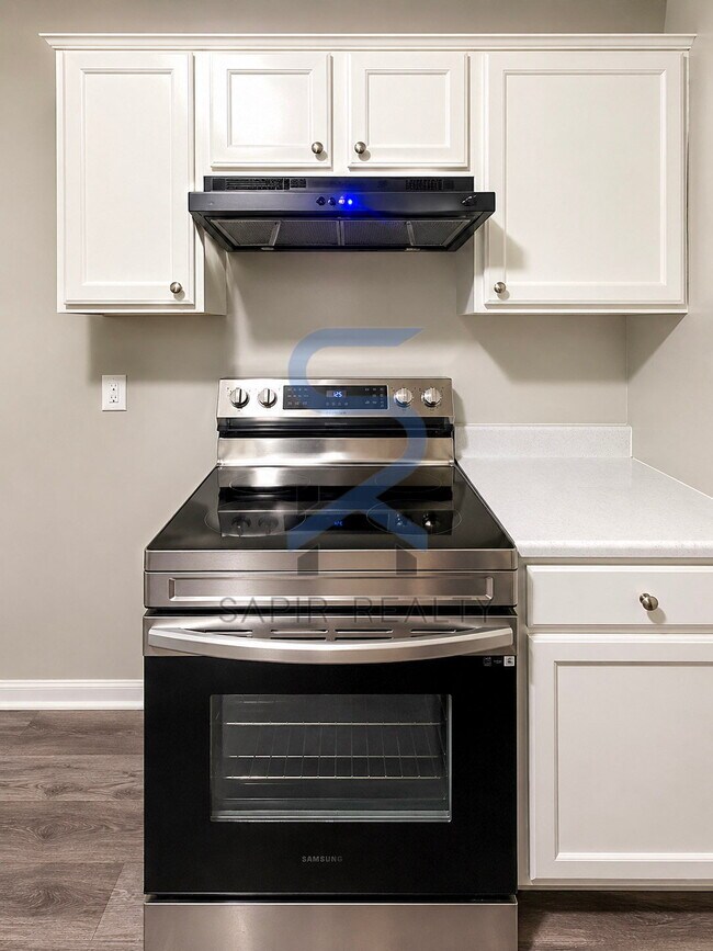 Building Photo - Convenient Eastside Living – 4BR in Decatur 30032