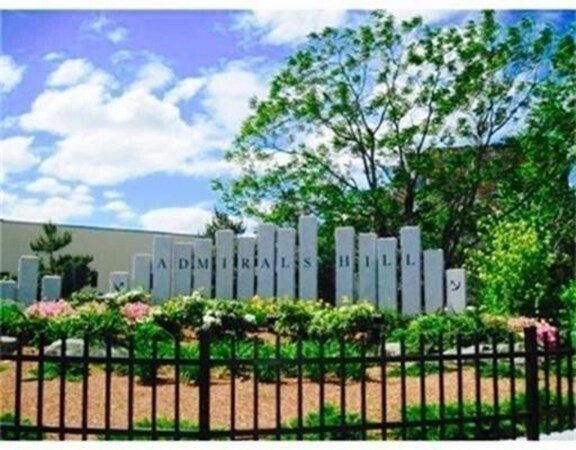 Building Photo - 100 Commandants Wy
