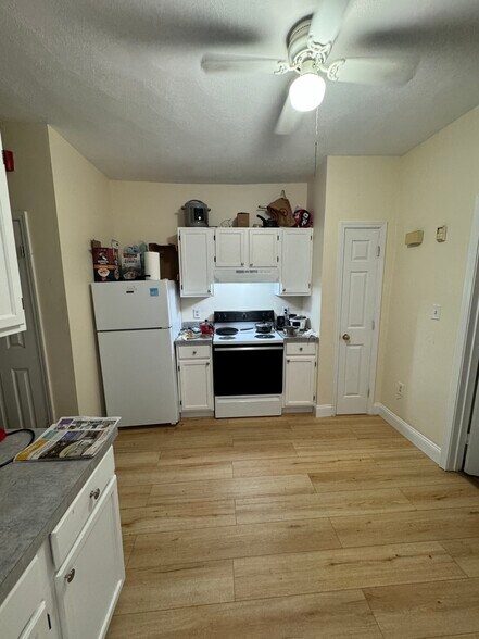 Building Photo - 891 Huntington Ave