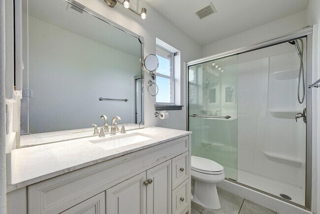 Building Photo - 10011 Brightling Ln