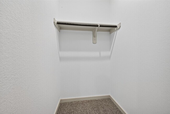 Building Photo - 12820 Tokenhouse Ln