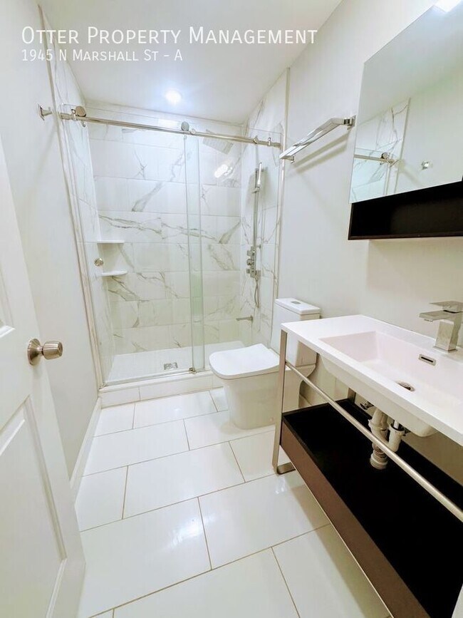 Building Photo - 1945 N Marshall St