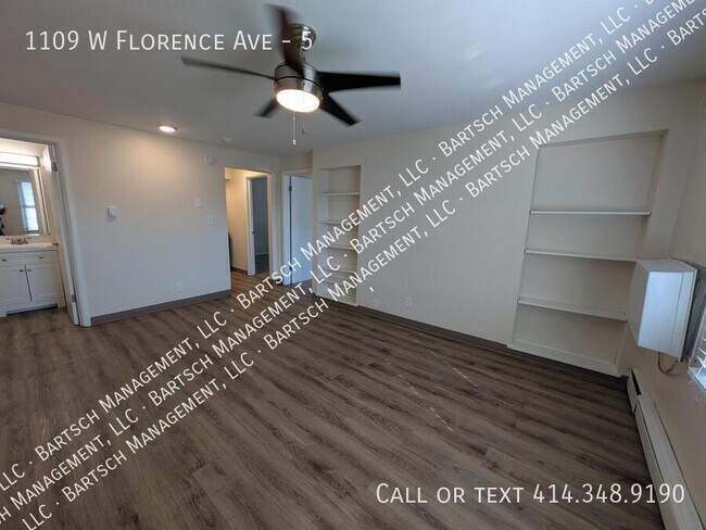 Building Photo - 1109 W Florence St