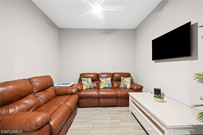 Building Photo - 15155 Tolmino St