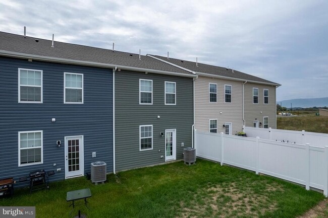 Building Photo - 262 Allison Dr