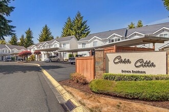 Building Photo - 2Bd/2.5Ba Kirkland Condo