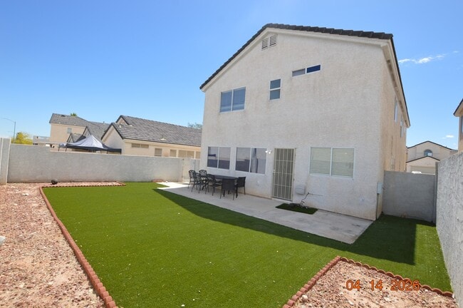 Building Photo - 9330 Cool Creek Ave