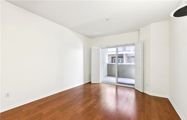 Building Photo - 2750 Artesia Blvd