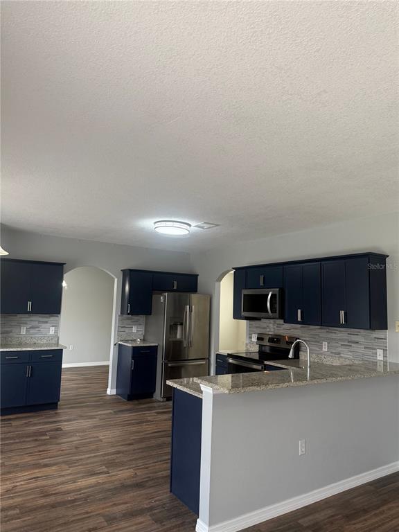 Building Photo - 401 Mallard Way