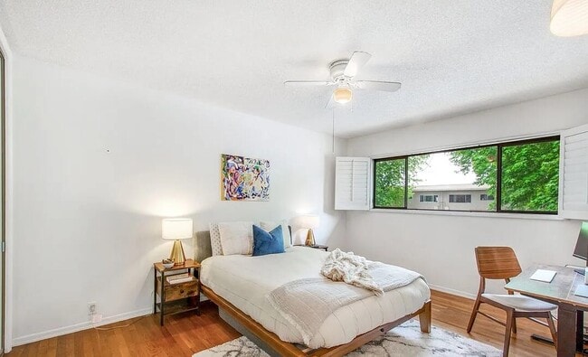 Building Photo - 11120 Queensland St