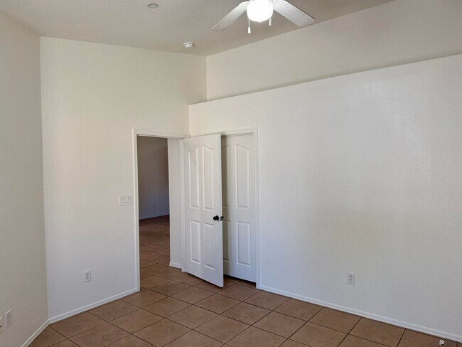 Building Photo - 3108 S Ragen Dr