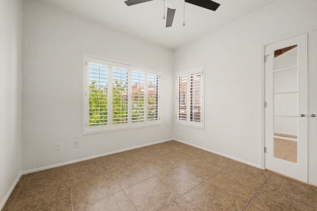Building Photo - 11666 N 28th Dr