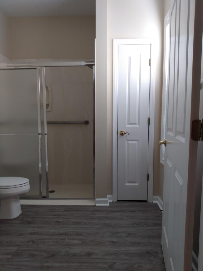 Building Photo - 824 Howell Trce