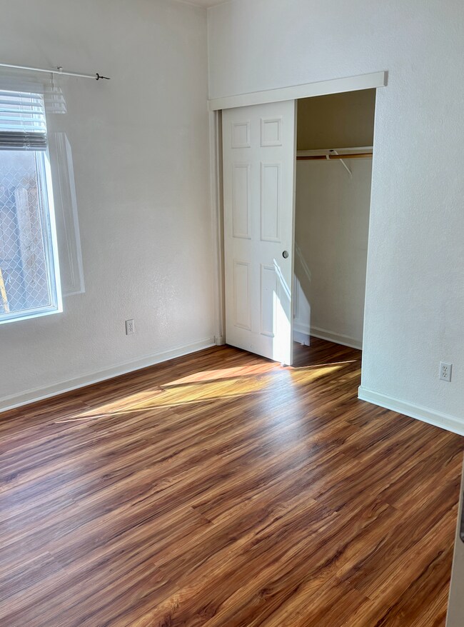 Building Photo - Cute As A Bug 4/2 *SOLAR* Natomas!  Please reference ad for viewings!