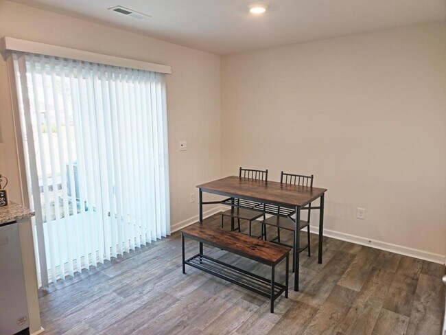 Building Photo - 4129F Laurel Rdg Dr