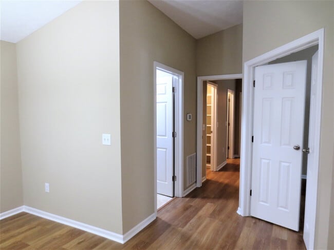 Building Photo - 34 Rio Grande Cir