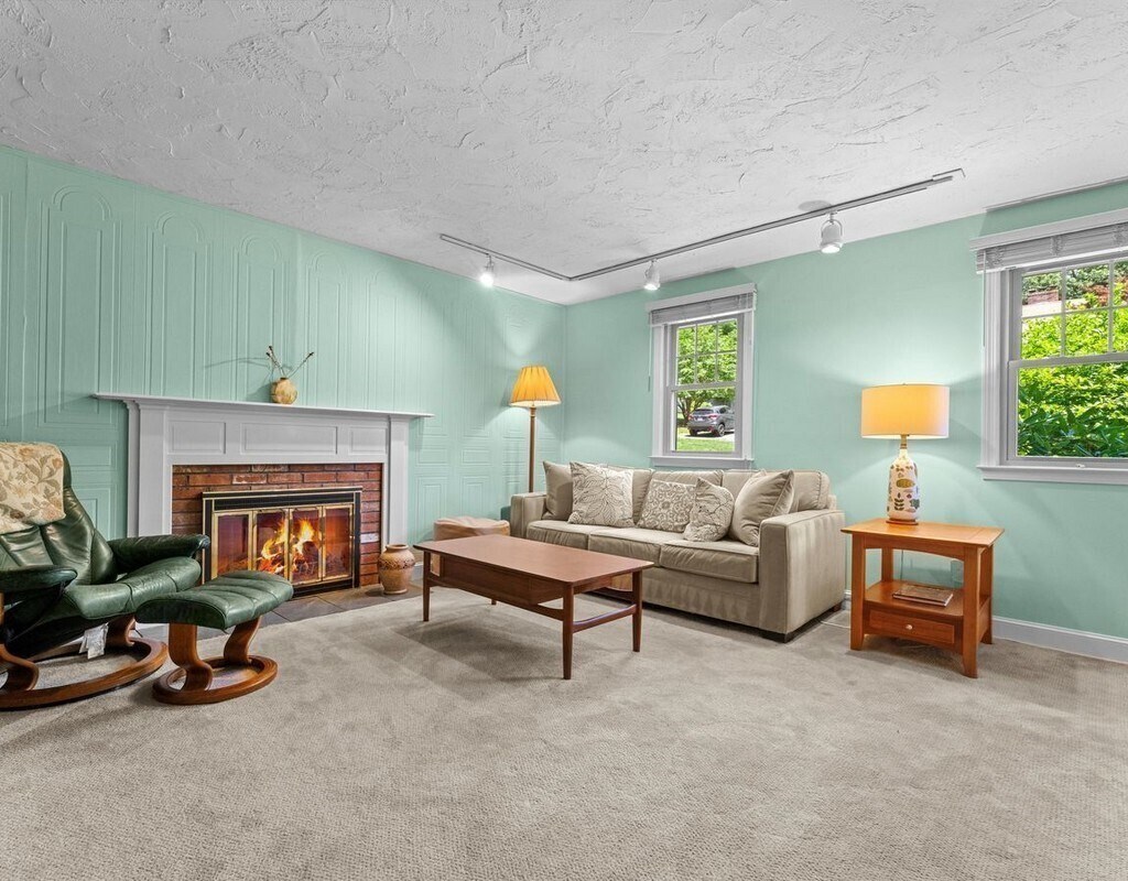 Building Photo - 9 Pleasantview Ter