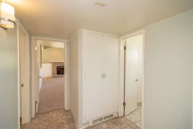 Building Photo - Spacious 2-Bedroom Home with Private Pool & Office In the Cove!