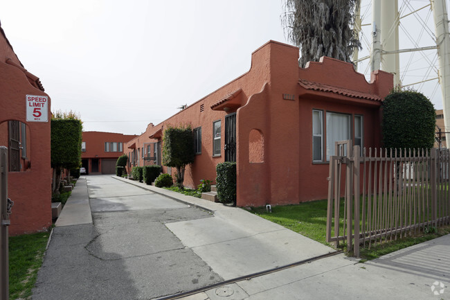 Building Photo - Ardmore Apartments
