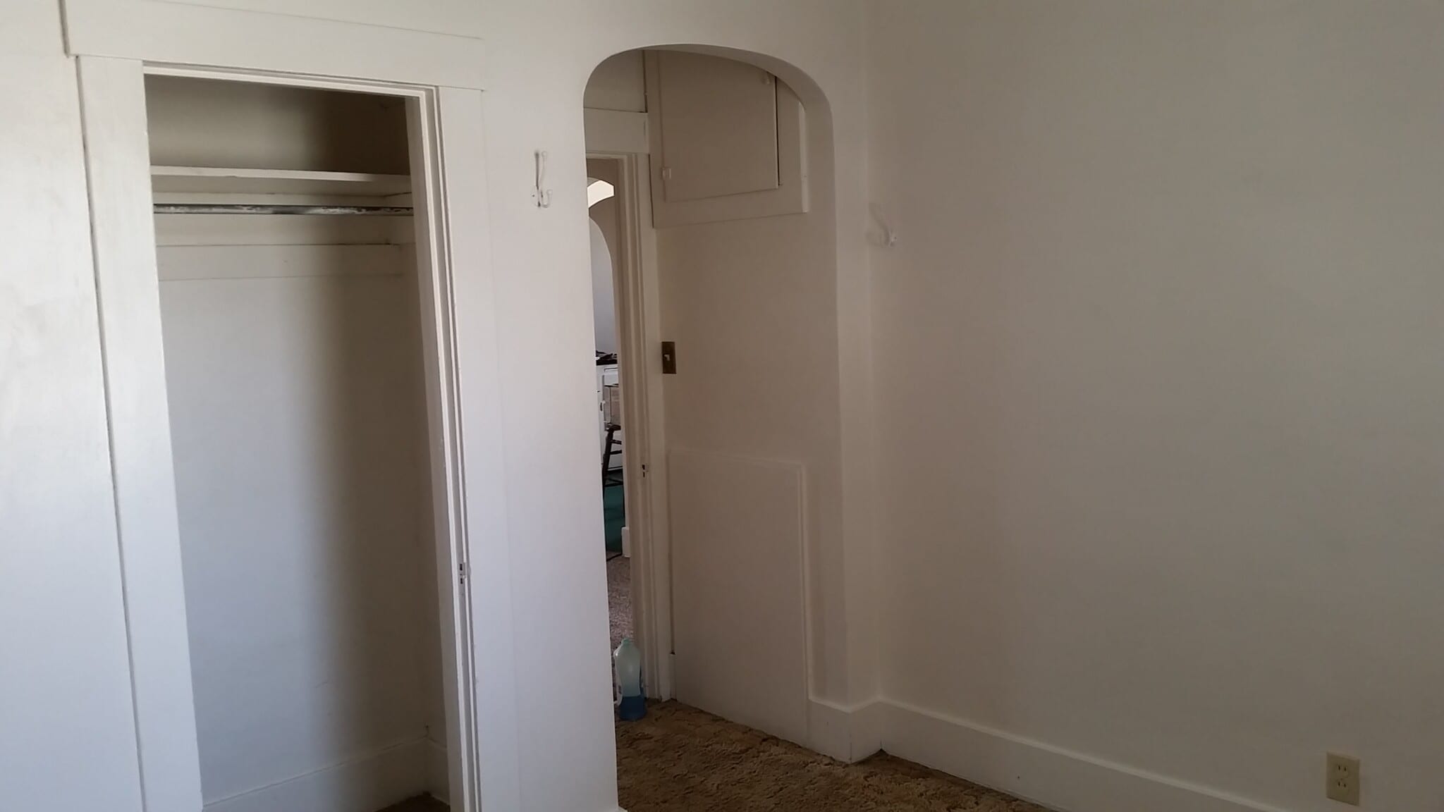 Building Photo - 310 6th St