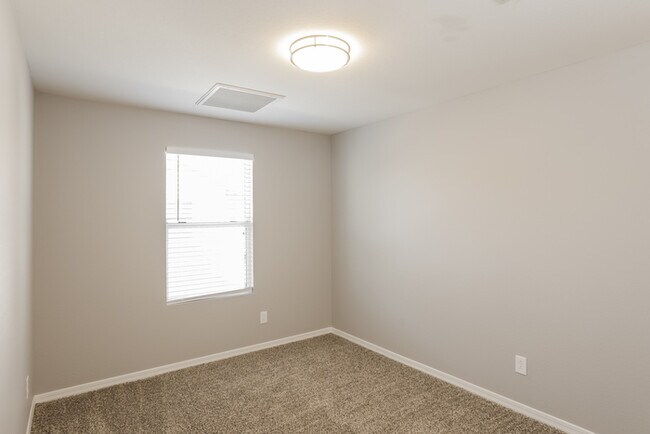 Building Photo - 28911 N 124th Dr