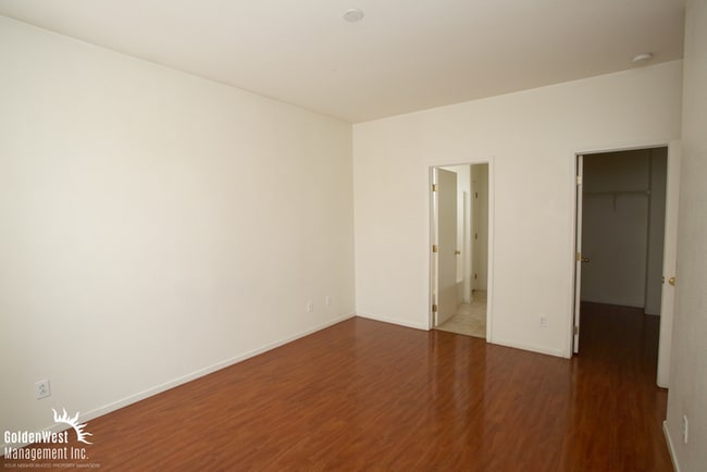 Building Photo - Charming 3Bdm 2Ba Home in Gated Cactus Springs!