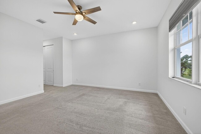 Building Photo - 1305 Haywagon Tr.