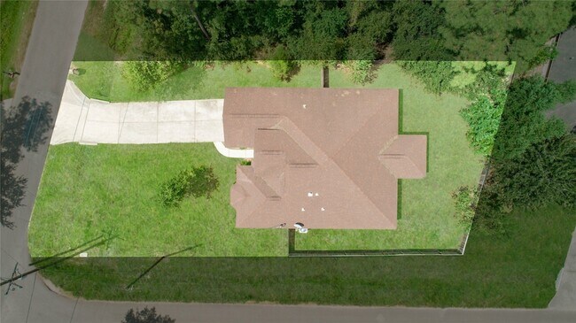 Building Photo - 10572 Twin Oak Dr