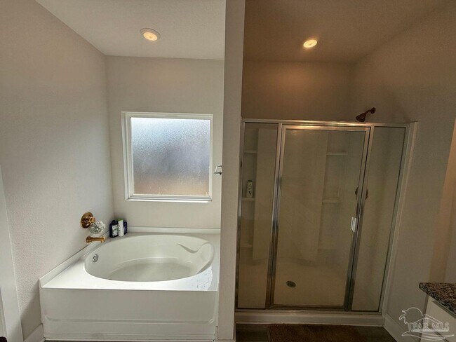 Building Photo - 10709 Davenport Lp