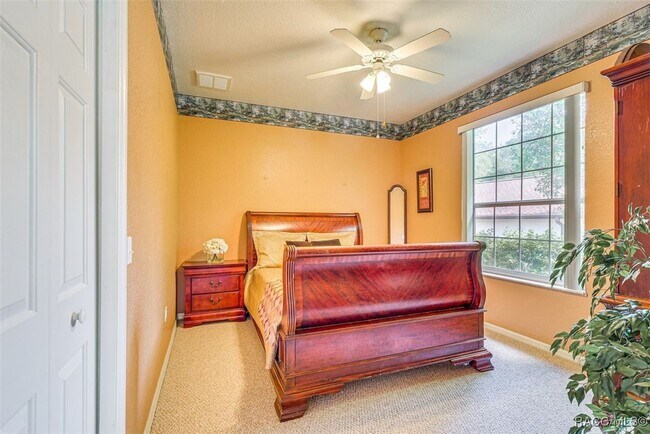 Building Photo - 9041 SW 196th Ct
