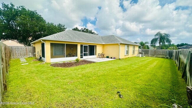 Building Photo - 1143 Egret Lake Way