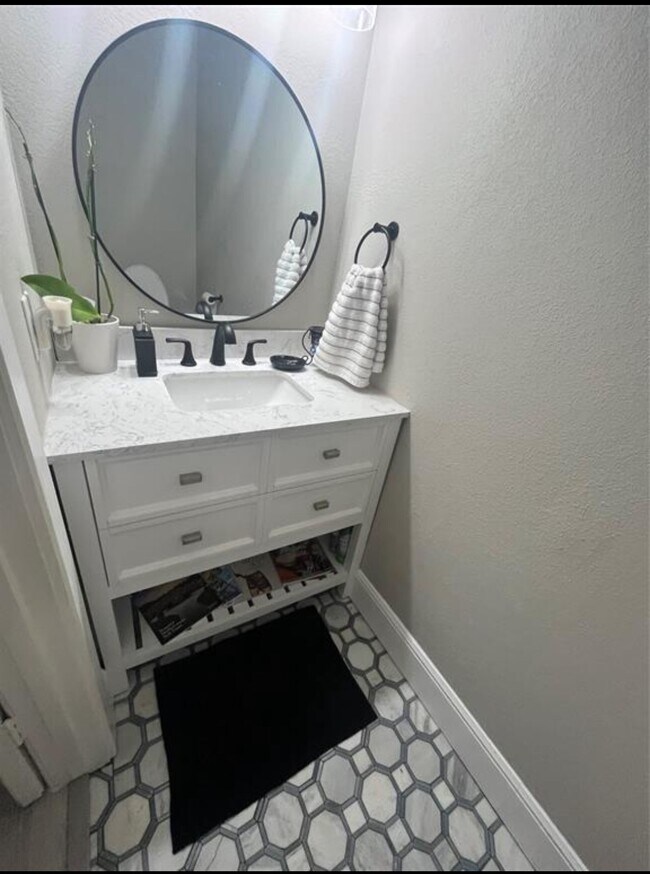 Building Photo - 5507 Arncliffe Dr