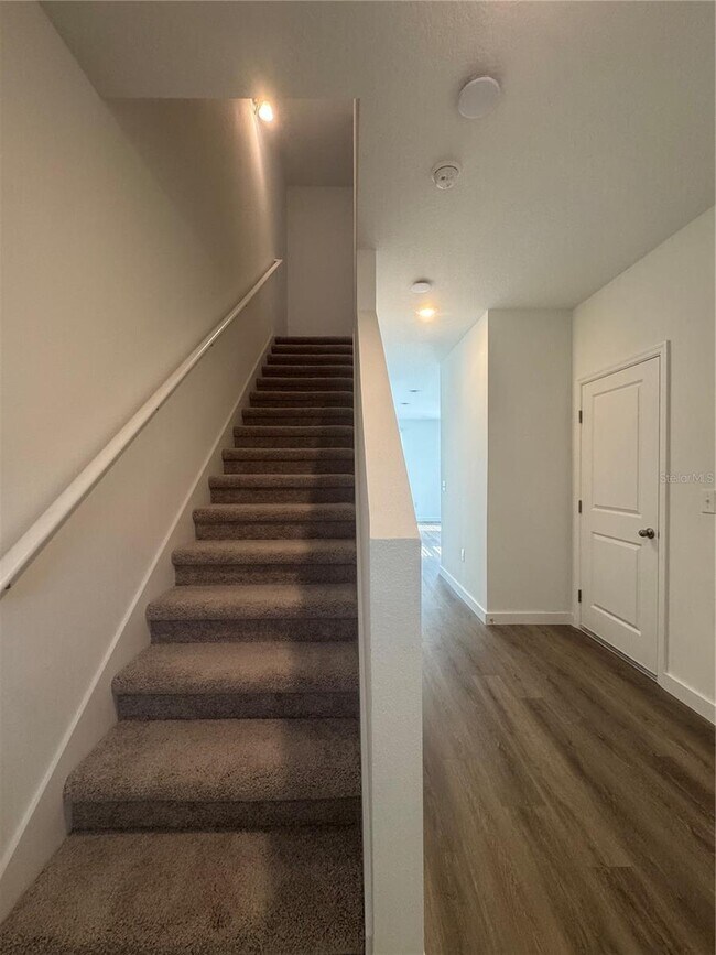Building Photo - 3406 Vesara Dr