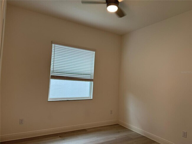 Building Photo - 30788 Lindentree Dr