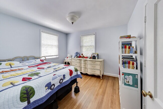 Building Photo - Beautiful Brick Home in the Heart of Chevy Chase