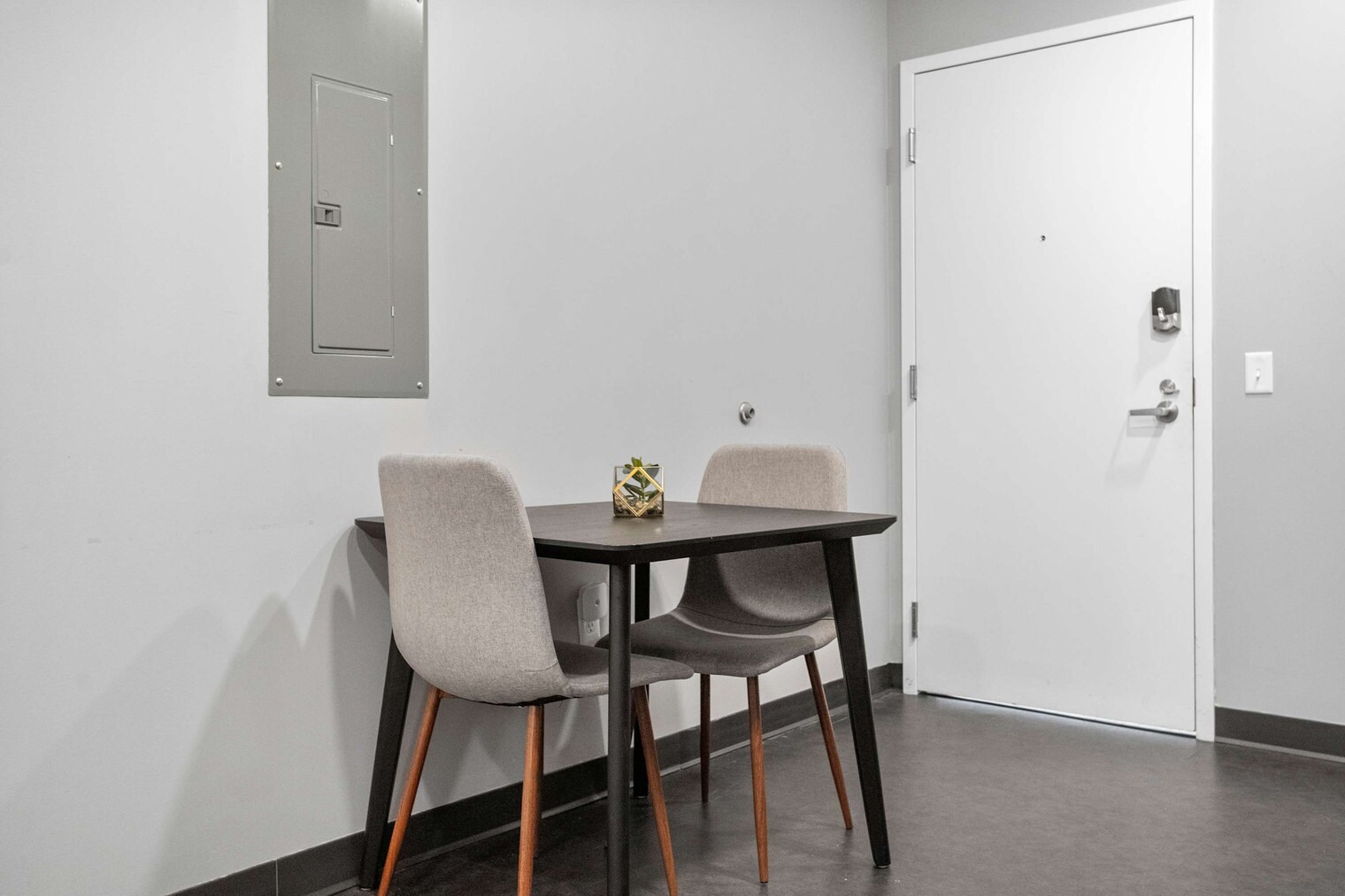 Building Photo - 800 Penn Ave