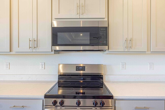 Building Photo - 12591 Shoshoney Cir