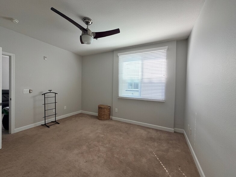 Master Bedroom - 3950 Ohio St