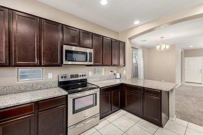 Building Photo - 7742 W Palm Ln