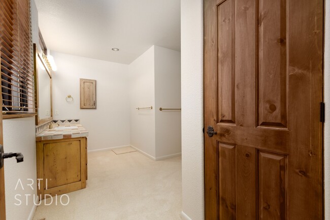 Building Photo - Beautiful Home in Kayenta