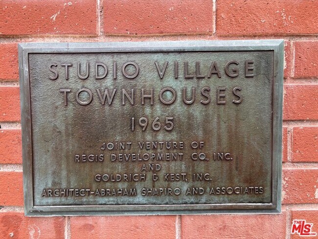 Building Photo - 5215 Sepulveda Blvd