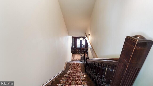 Building Photo - 22 N Main St