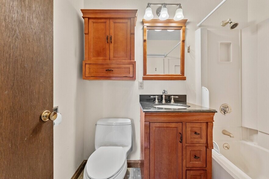 Building Photo - 668 Tremont St