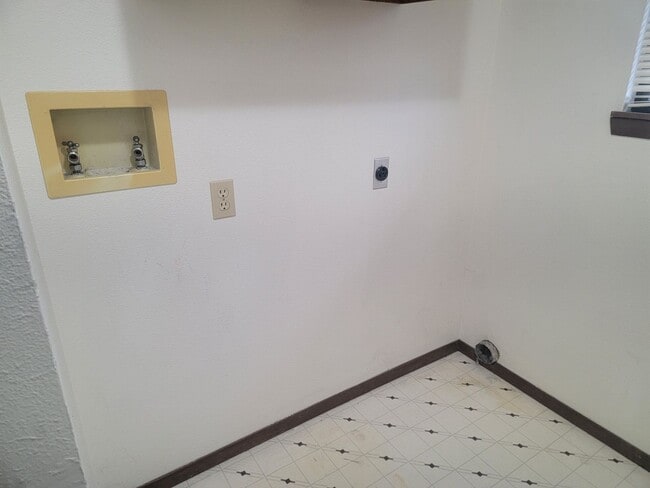 Building Photo - Fantastic 3-Bedroom Home In Liberty Lake